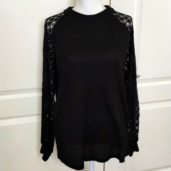 Miholl women's large lightweight thermal black with lace sleeve zip back blouse - Picture 1 of 10